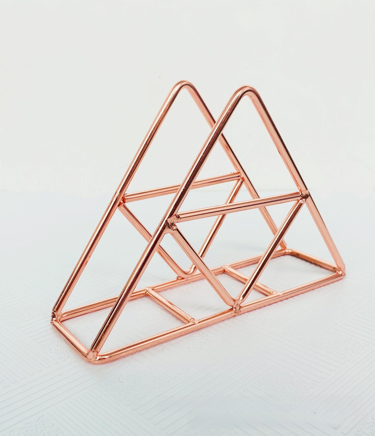 SHOND™ Minimalist Gold Paper Towel Holder | Wrought Iron Triangle Stand – Rose Gold & Gold Box Options