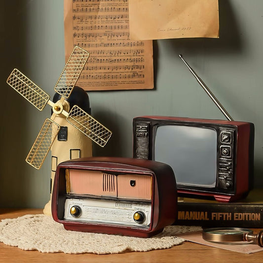 Assorted SHOND™ retro miniatures: radio, TV, gramophone
